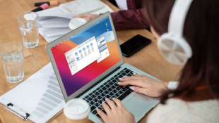 Layanan web yang menggunakan pranala Hypertext disebut